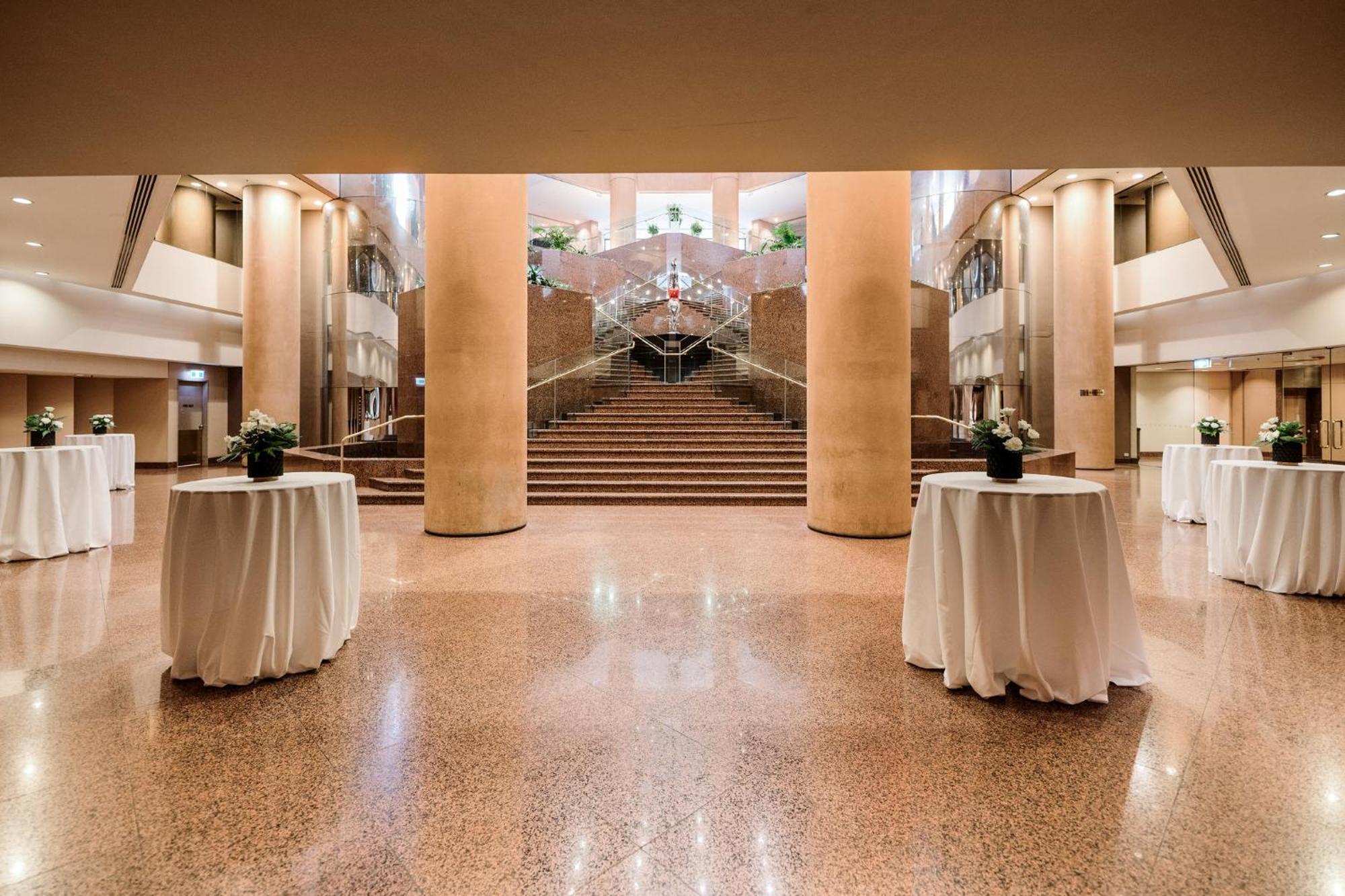 Intercontinental Adelaide By Ihg Otel Dış mekan fotoğraf The interior of the hotel