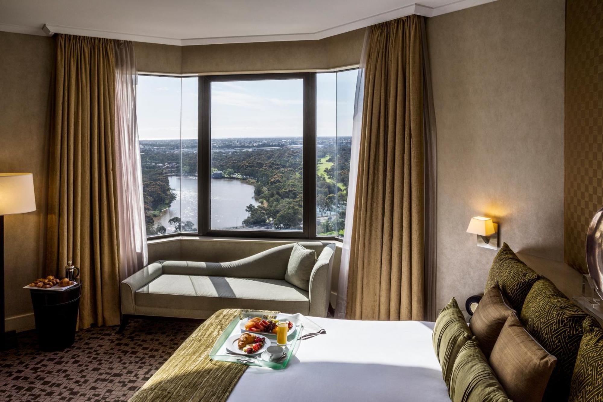 Intercontinental Adelaide By Ihg Otel Dış mekan fotoğraf A room at the hotel