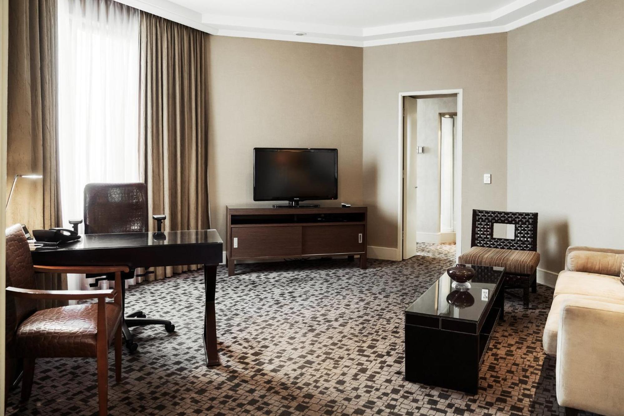 Intercontinental Adelaide By Ihg Otel Dış mekan fotoğraf A suite at the hotel