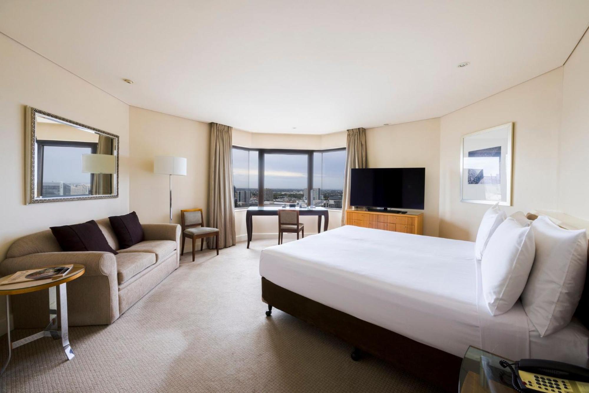 Intercontinental Adelaide By Ihg Otel Dış mekan fotoğraf A room at the Hilton Sydney