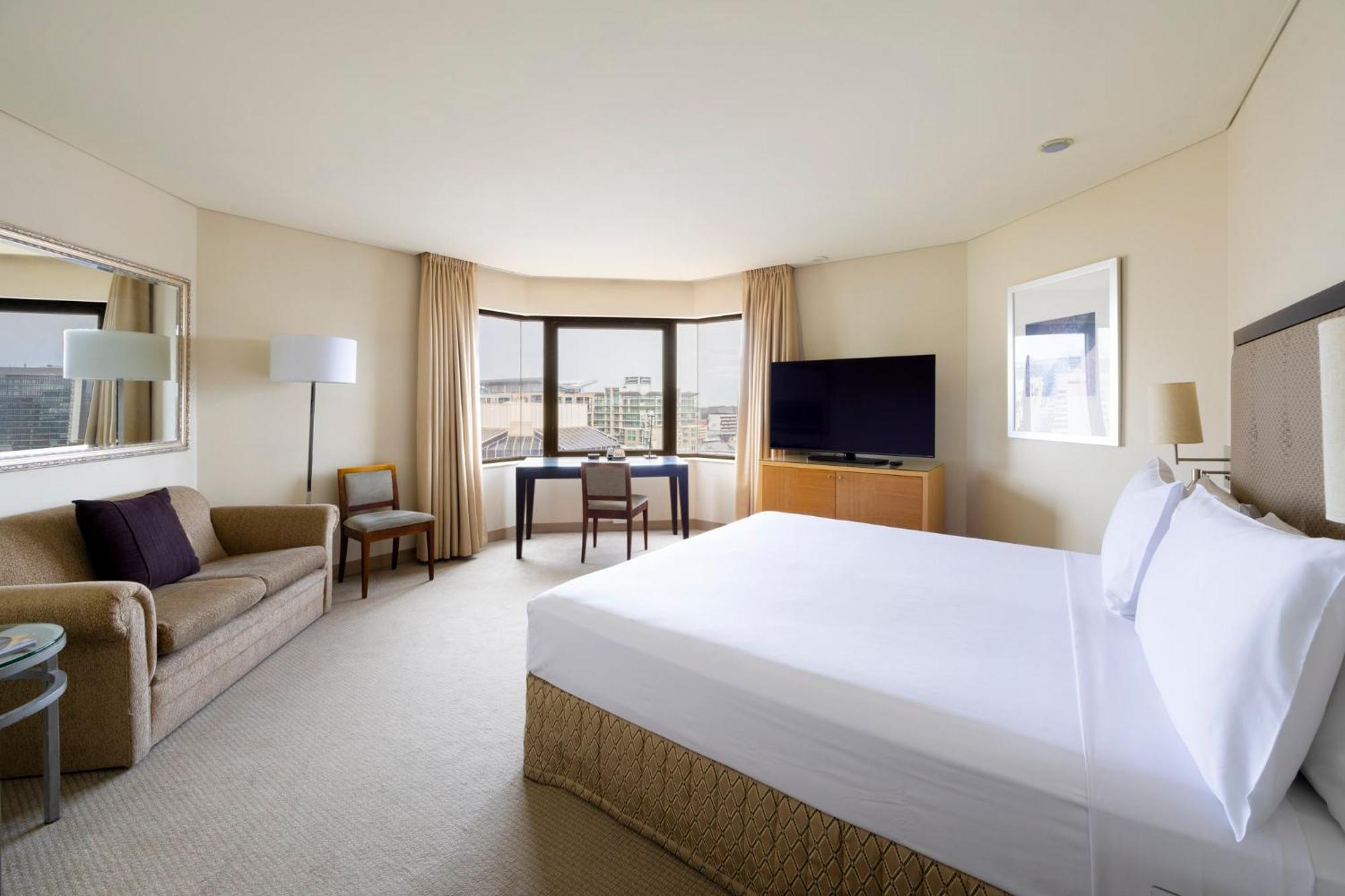 Intercontinental Adelaide By Ihg Otel Dış mekan fotoğraf A room at the InterContinental Sydney