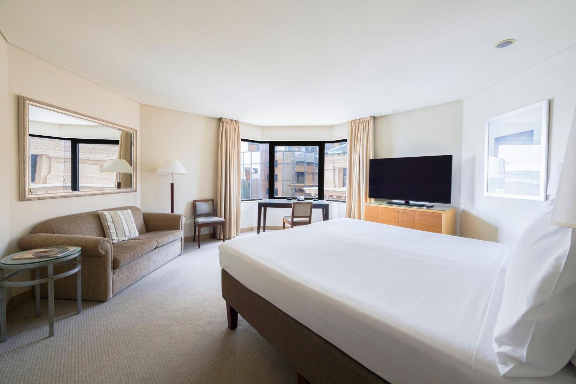 Intercontinental Adelaide By Ihg Otel Dış mekan fotoğraf A room at the hotel