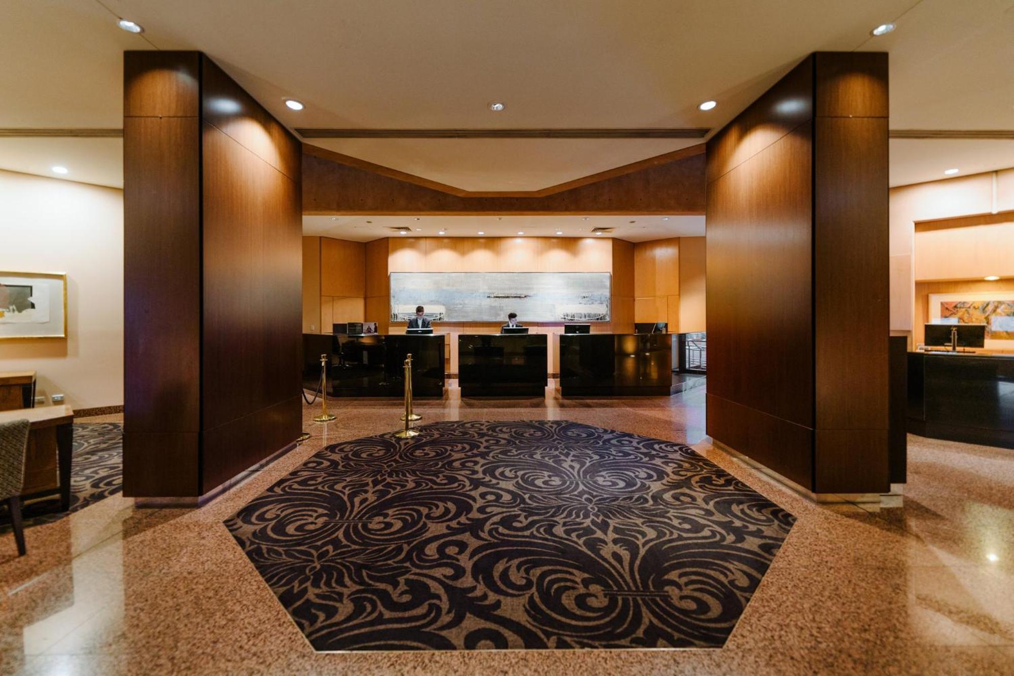 Intercontinental Adelaide By Ihg Otel Dış mekan fotoğraf The lobby of the hotel