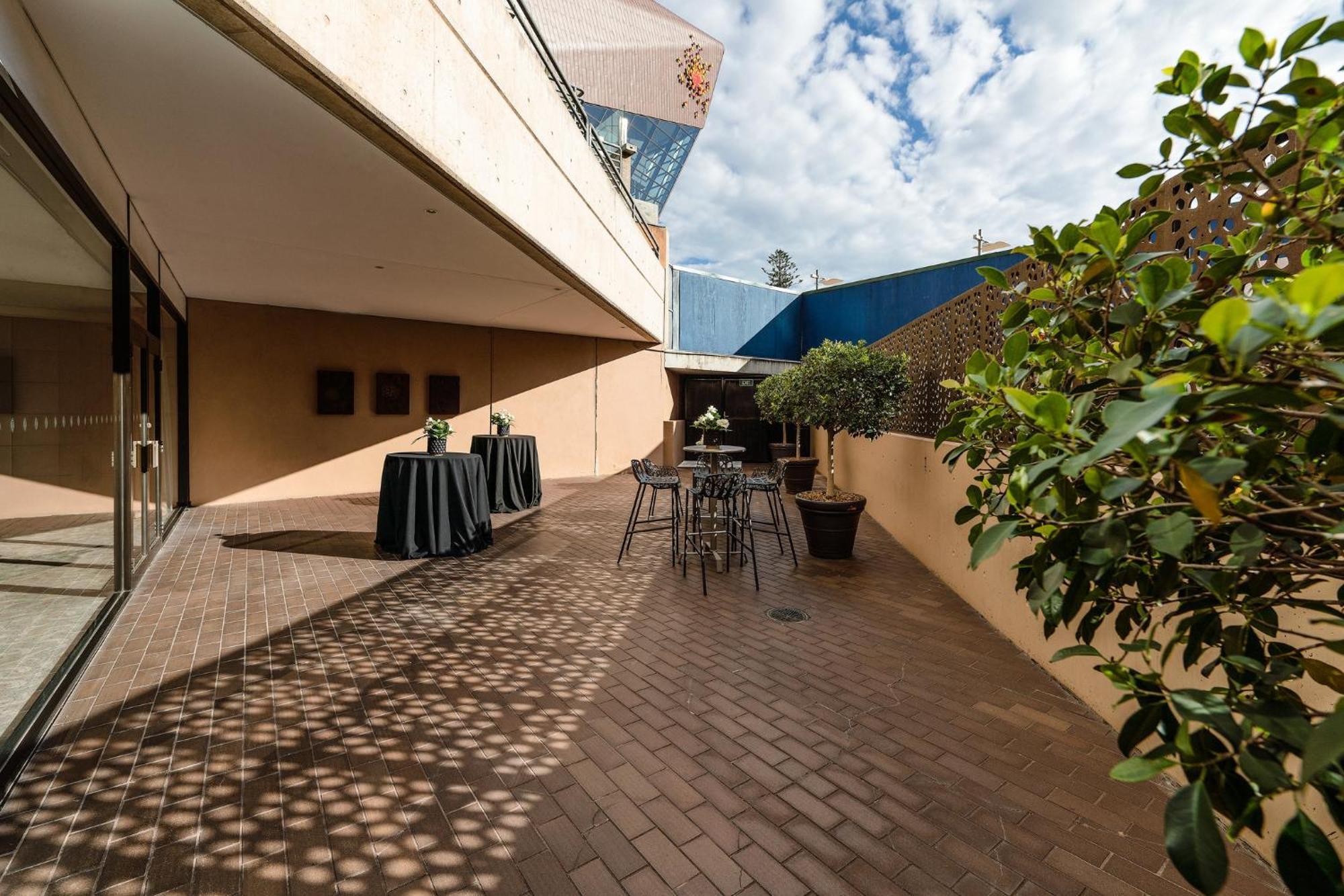 Intercontinental Adelaide By Ihg Otel Dış mekan fotoğraf The terrace