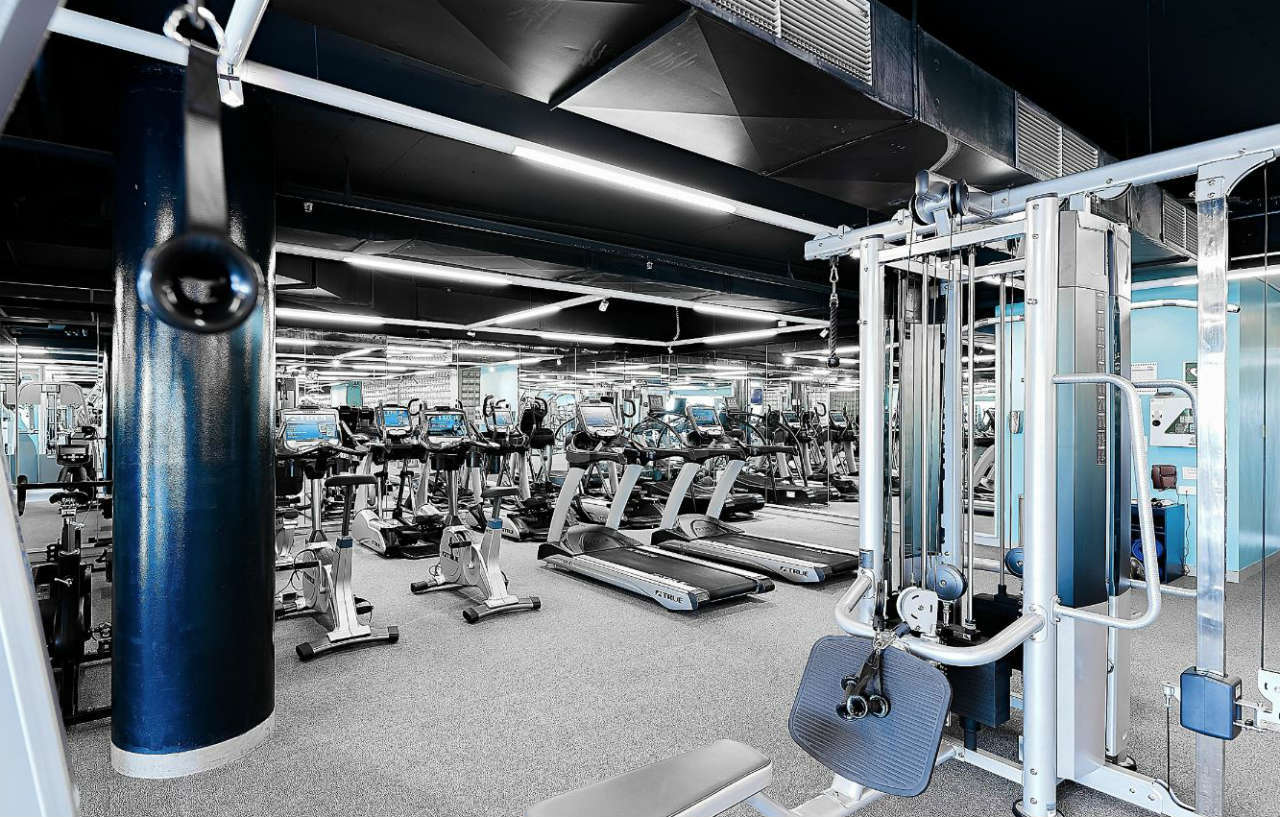 Intercontinental Adelaide By Ihg Otel Dış mekan fotoğraf The gym at the University of Bath